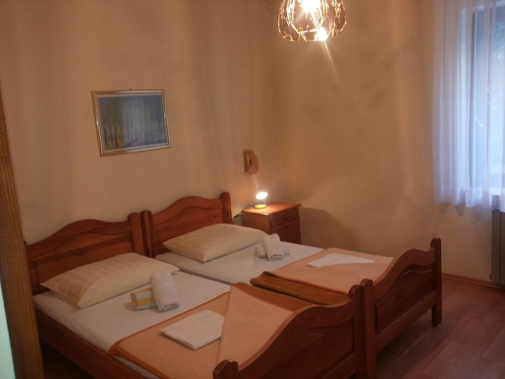 Bed & Breakfast Banjole Værelse billede