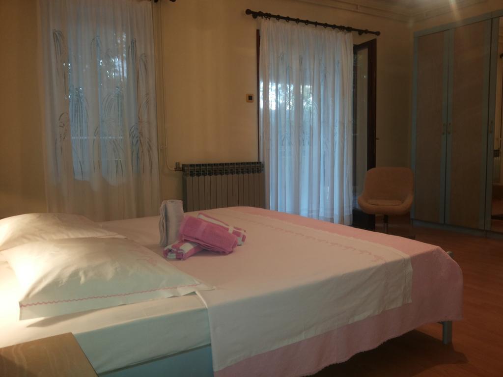 Bed & Breakfast Banjole Værelse billede